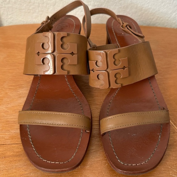 Tory Burch Beige Leather Eleanor Block Heel Slingback Sandals Size 9.5 - Picture 2 of 8